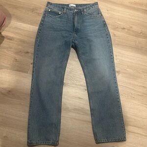 Zara mid rise straight leg jeans worn once